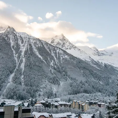 Le Prieuré Hotel 4*