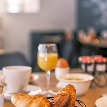 Le Prieuré Hotel 4*
