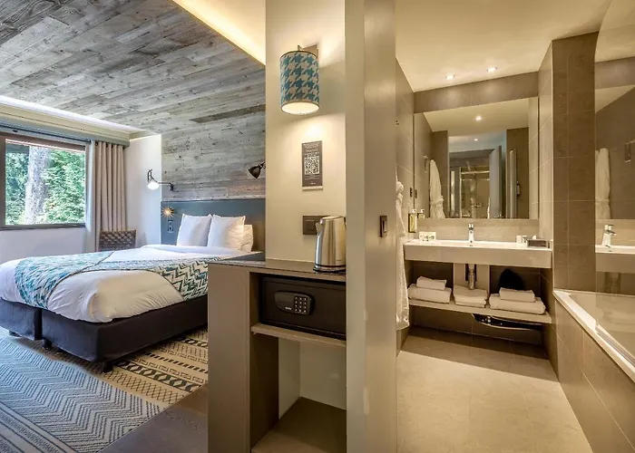 Le Prieure & فندق 4*