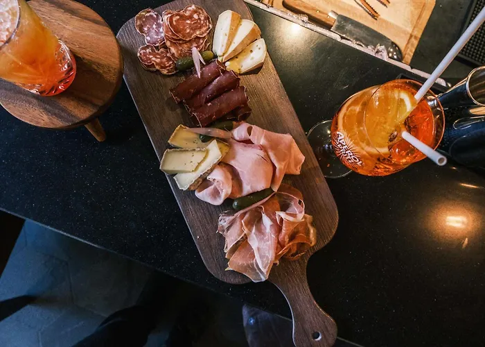 Le Prieure & فندق 4*