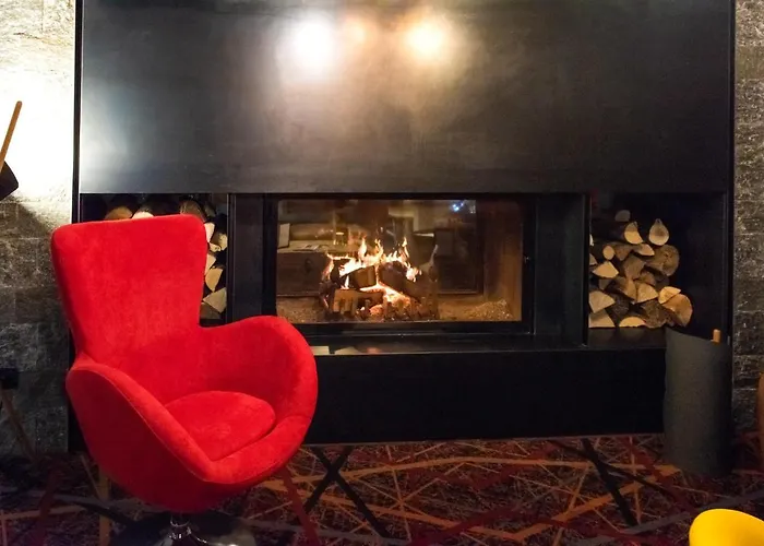 Le Prieure & فندق 4*